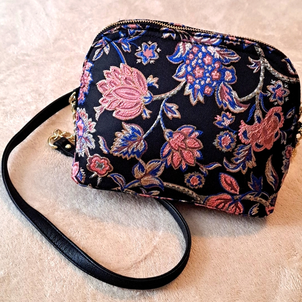 Steve Madden Metallic Brocade Crossbody Bag- NEW